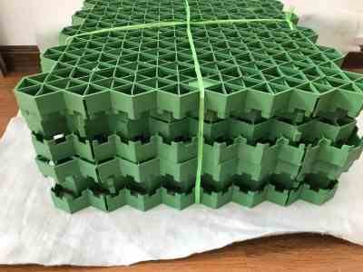 曲阜1.8壓花土工格室廠家直銷與土工材料聚集地針刺地毯生產